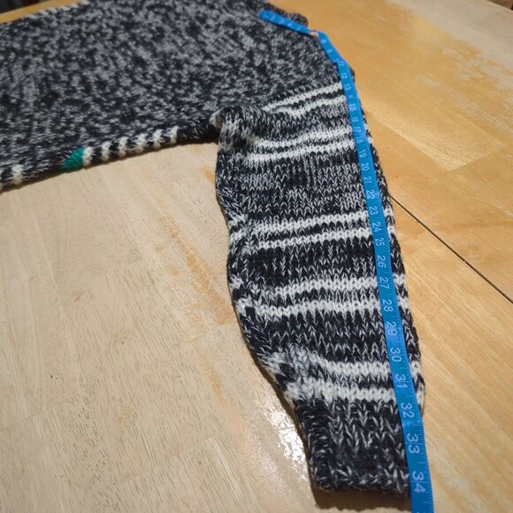 Permit Vintage Mens Sweater Sz M Geometric Black White Acrylic Triangle Pattern - Picture 12 of 16